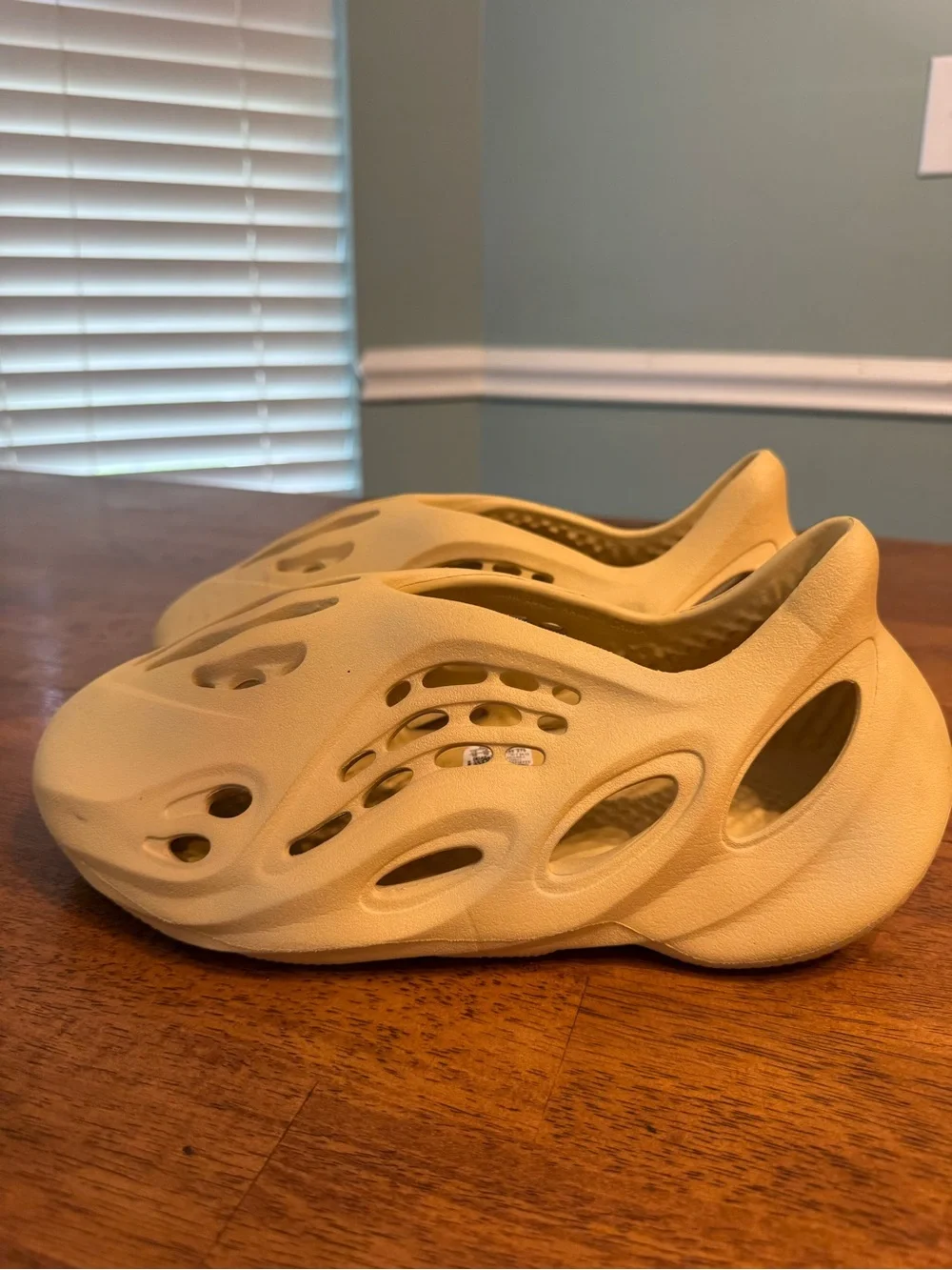 adidas Yeezy Foam Runner Sulfur Desert Sand Men's Size 10 Slip On Clog